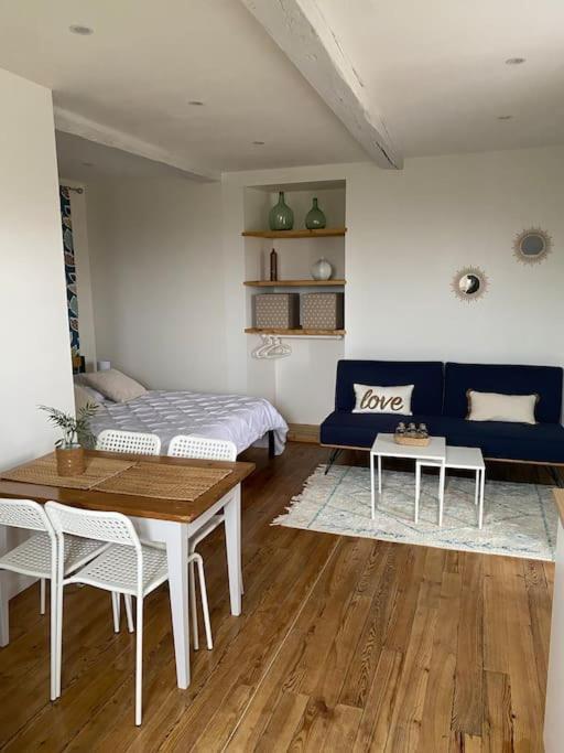 Dans Ferme En Renovation Apartment *