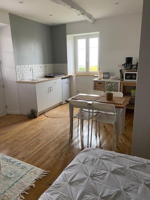 Dans Ferme En Renovation Apartment *